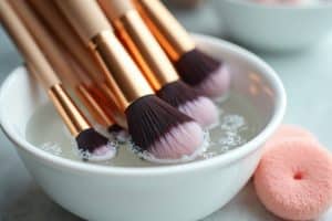 Make up Pinsel reinigen: Einfache Tipps und Tricks